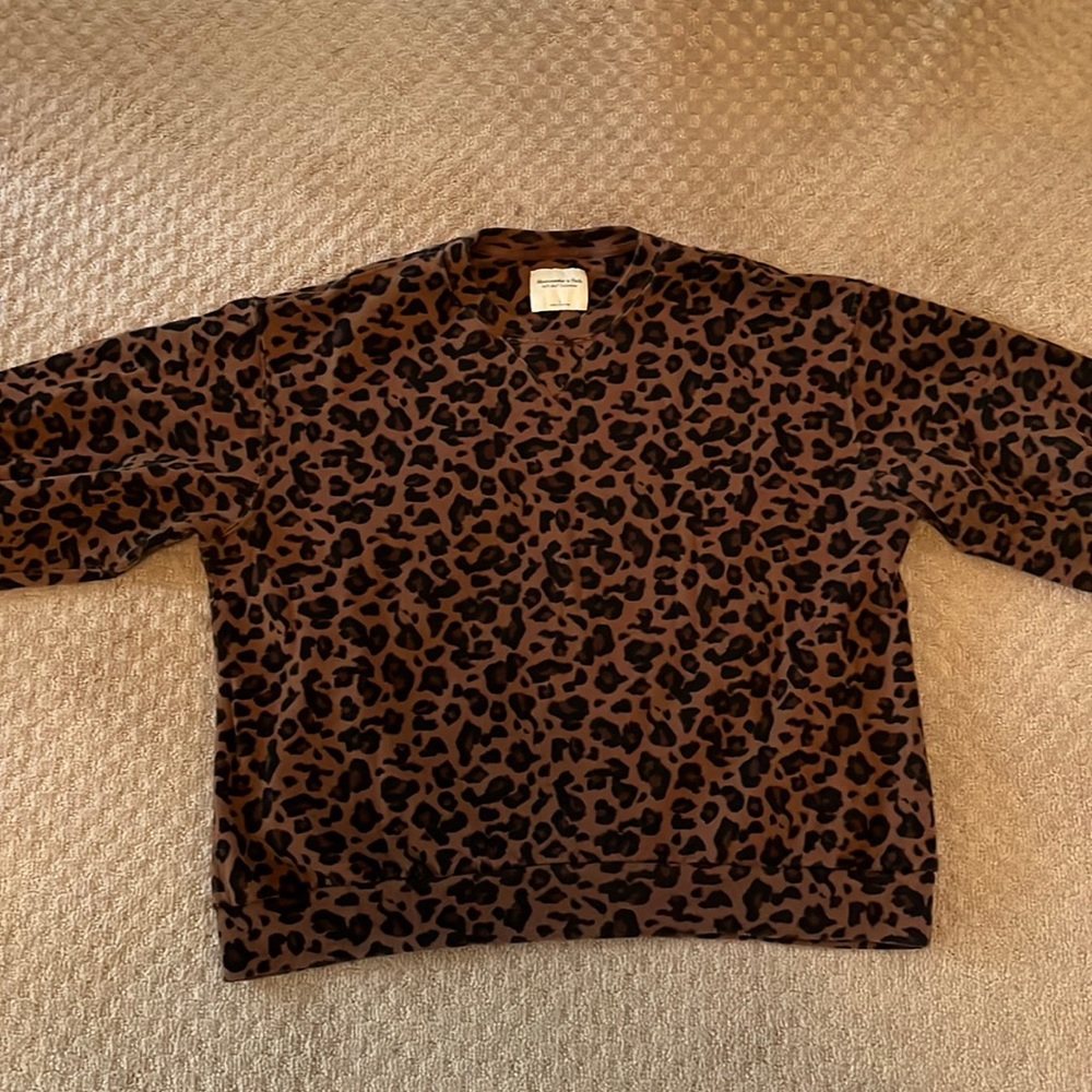 Abercrombie Soft Collection - Leopard Print Sweatshirt